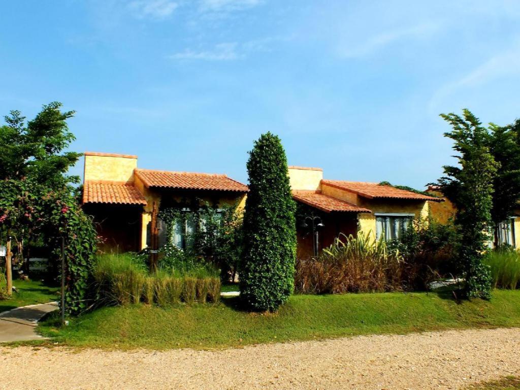 סואן פונג Villa Tuscany Country Resort מראה חיצוני תמונה