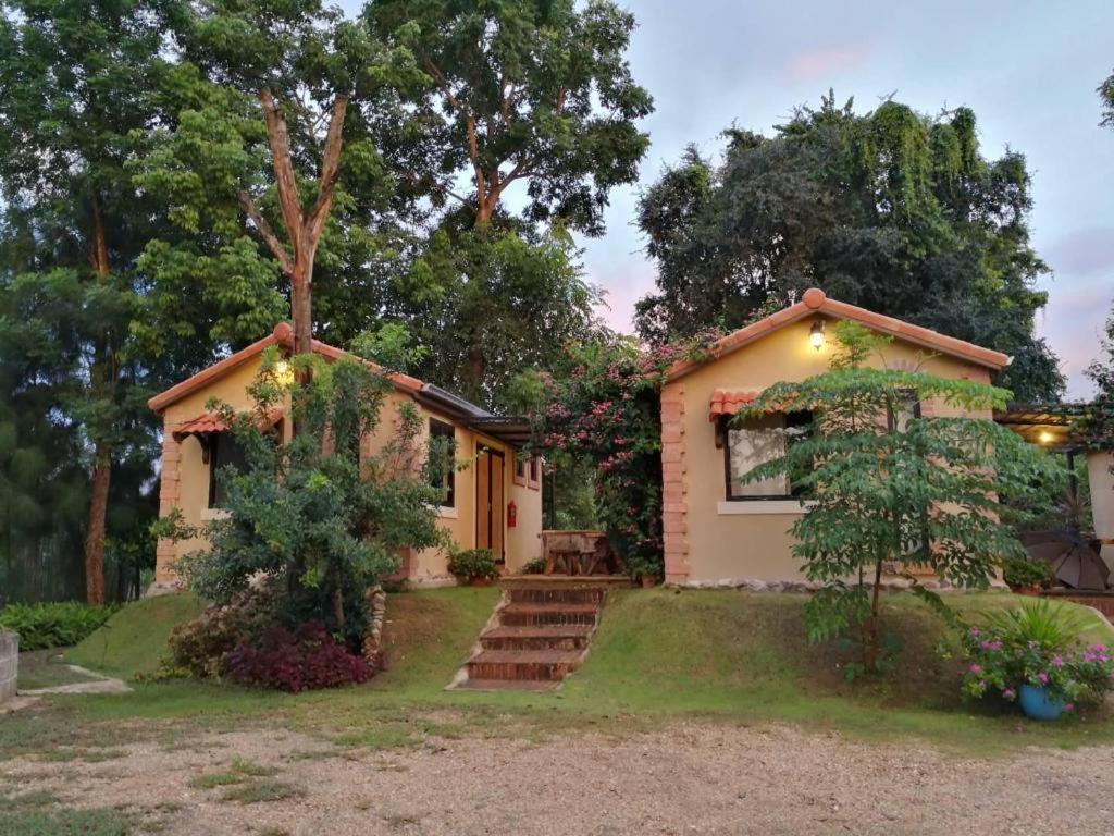 סואן פונג Villa Tuscany Country Resort מראה חיצוני תמונה