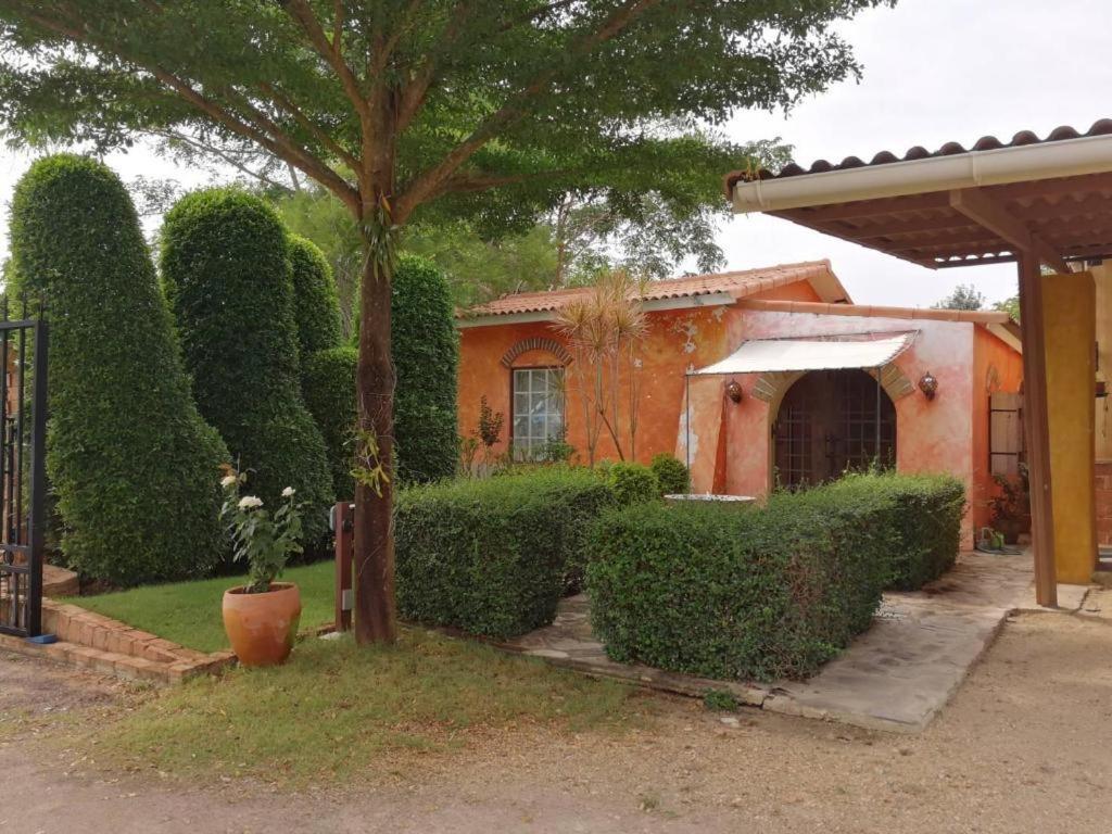 סואן פונג Villa Tuscany Country Resort מראה חיצוני תמונה